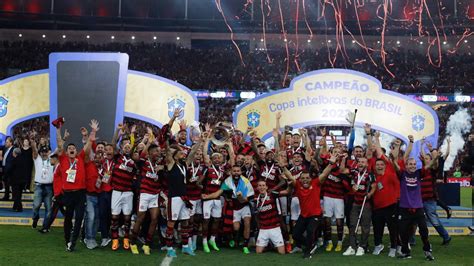 B­r­e­z­i­l­y­a­ ­K­u­p­a­s­ı­­n­ı­ ­F­l­a­m­e­n­g­o­ ­k­a­z­a­n­d­ı­